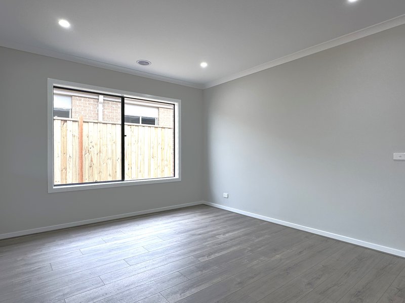 Photo - 16 Constable Street, Beveridge VIC 3753 - Image 15