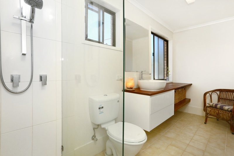 Photo - 16 Coolibah Street, Southport QLD 4215 - Image 10