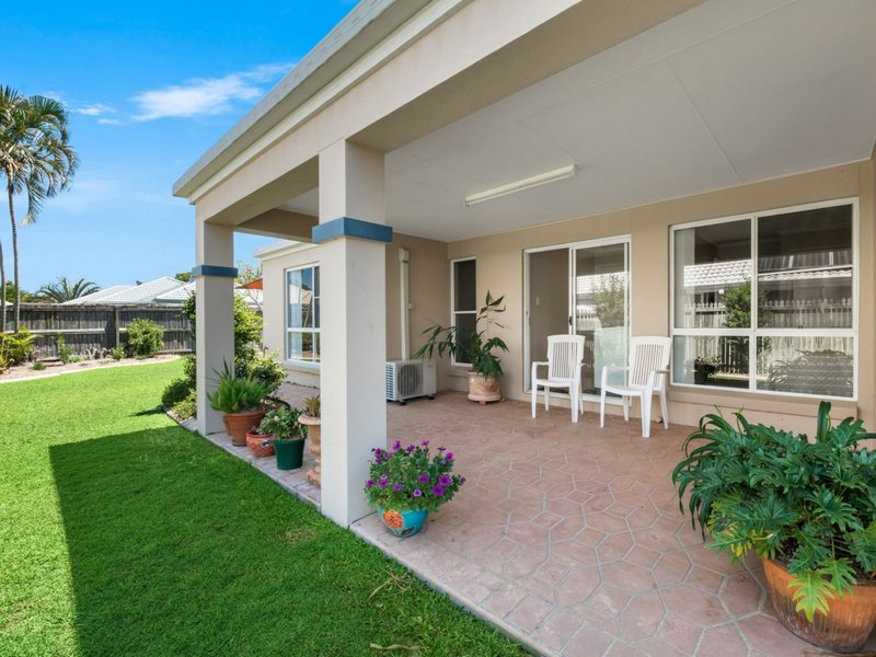 Photo - 16 Cooloola Place, Twin Waters QLD 4564 - Image 14