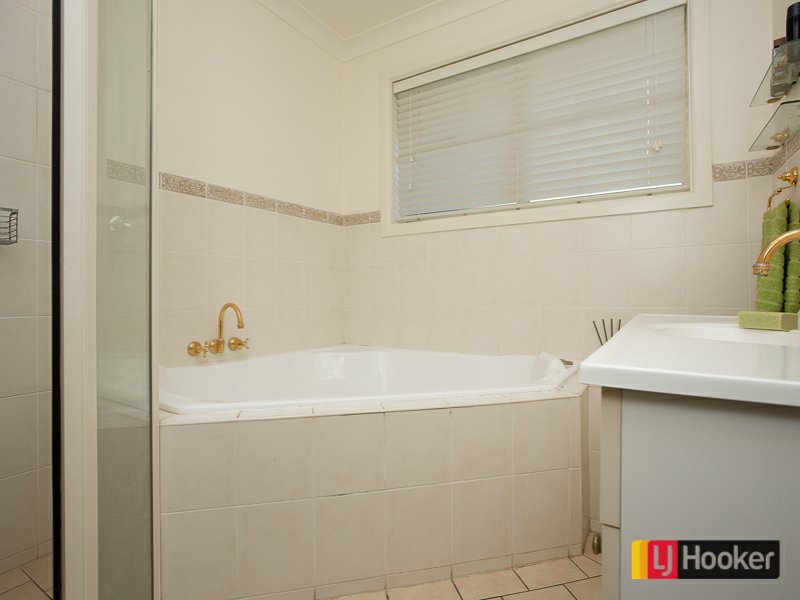 Photo - 16 Coorong Street, Tamworth NSW 2340 - Image 8