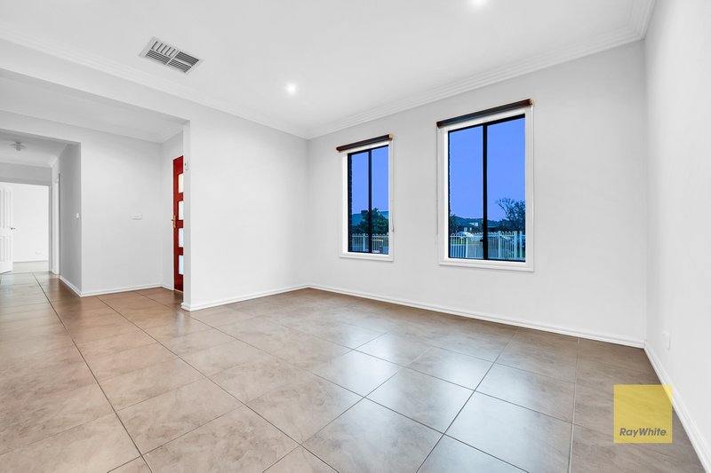 Photo - 1/6 Corrib Court, Melton West VIC 3337 - Image 4