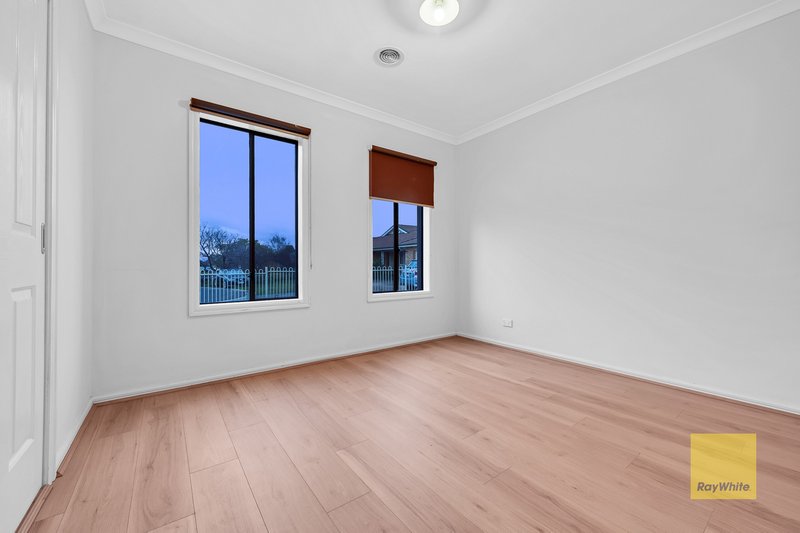 Photo - 1/6 Corrib Court, Melton West VIC 3337 - Image 9