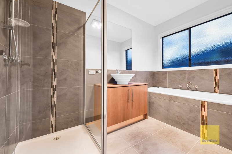 Photo - 1/6 Corrib Court, Melton West VIC 3337 - Image 13