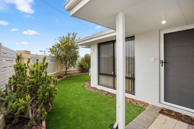 Photo - 16 Corsica Way, Coogee WA 6166 - Image 1
