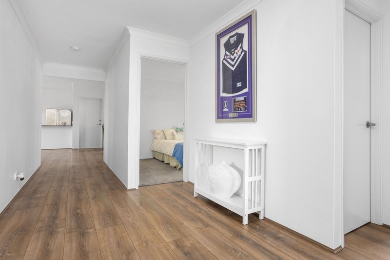 Photo - 16 Corsica Way, Coogee WA 6166 - Image 3