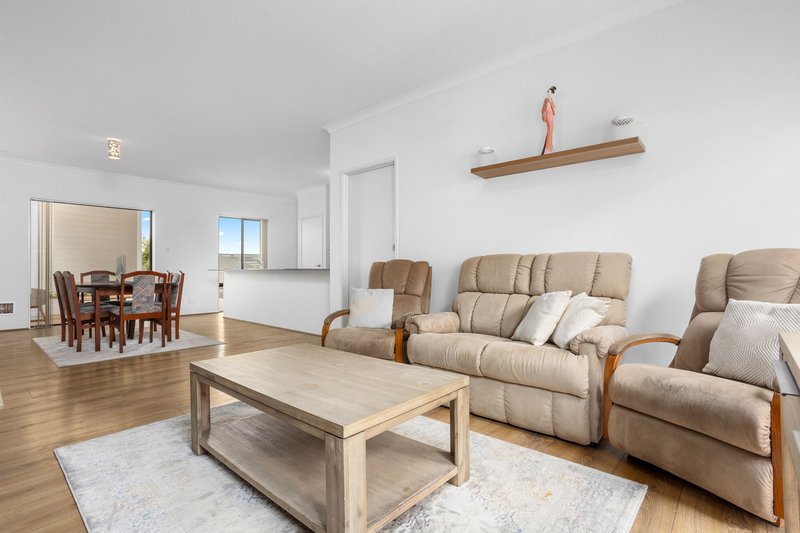 Photo - 16 Corsica Way, Coogee WA 6166 - Image 12