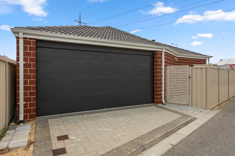 Photo - 16 Corsica Way, Coogee WA 6166 - Image 22