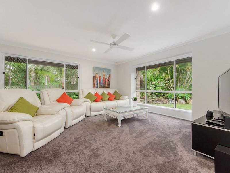 Photo - 16 Cowell Drive, Burleigh Heads QLD 4220 - Image 2