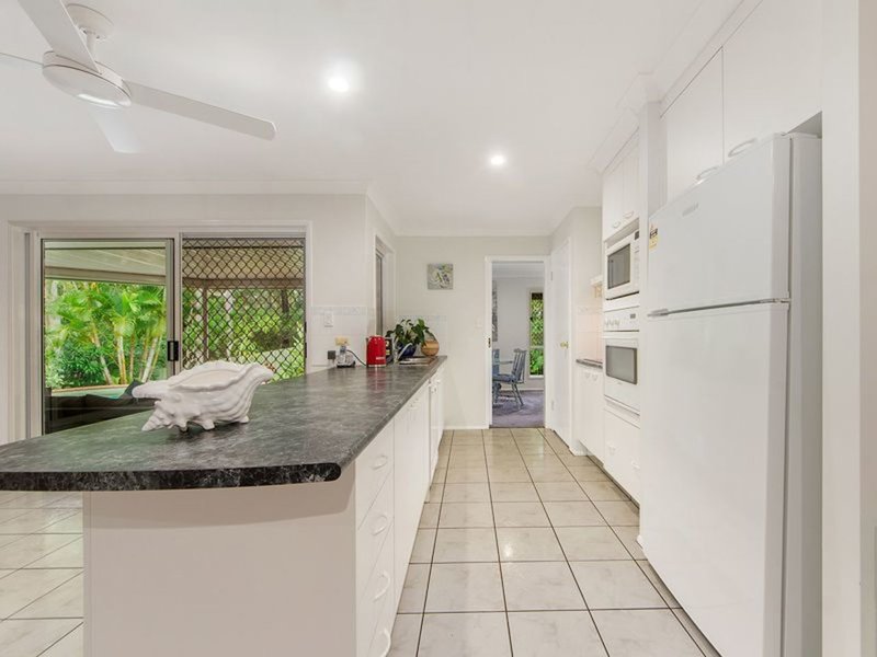 Photo - 16 Cowell Drive, Burleigh Heads QLD 4220 - Image 4