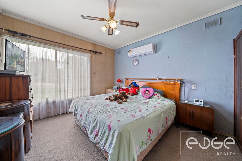 Photo - 16 Crabb Road, Smithfield Plains SA 5114 - Image 10