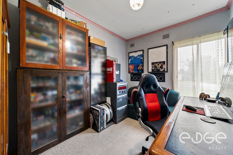 Photo - 16 Crabb Road, Smithfield Plains SA 5114 - Image 12