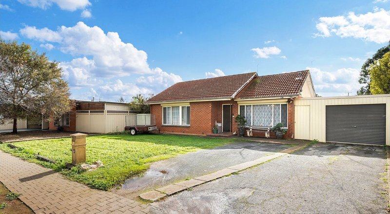 Photo - 16 Crabb Road, Smithfield Plains SA 5114 - Image 10