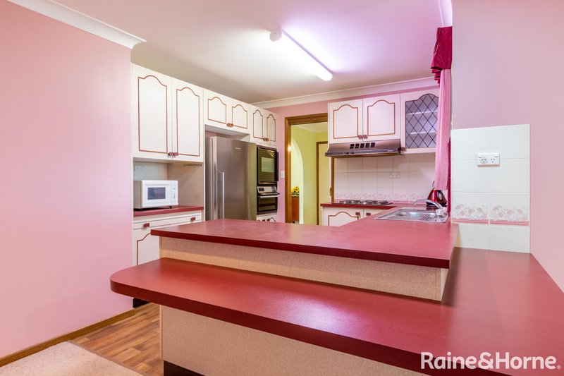 Photo - 16 Crawford Crescent, Windradyne NSW 2795 - Image 4