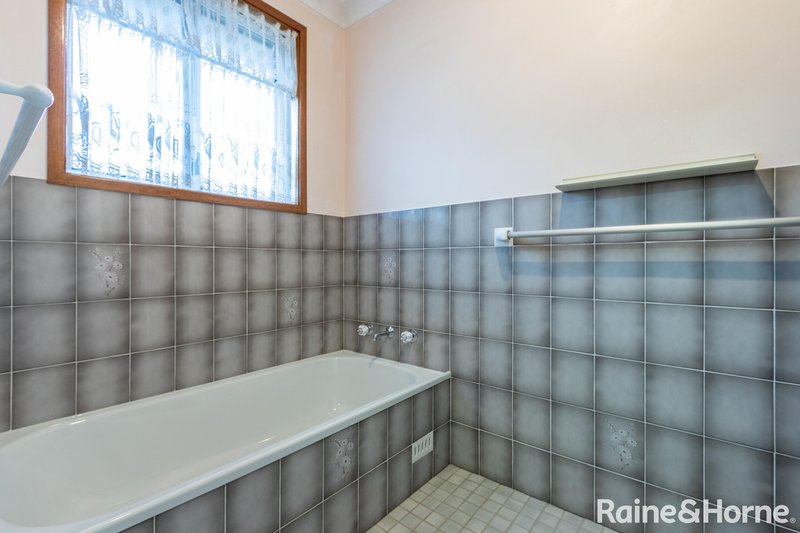 Photo - 16 Crawford Crescent, Windradyne NSW 2795 - Image 14