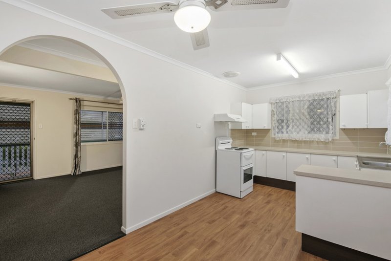 Photo - 16 Crew Street, Deception Bay QLD 4508 - Image 4