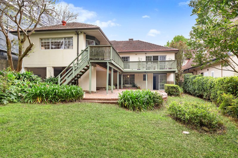 Photo - 16 Crown Road, Pymble NSW 2073 - Image 1