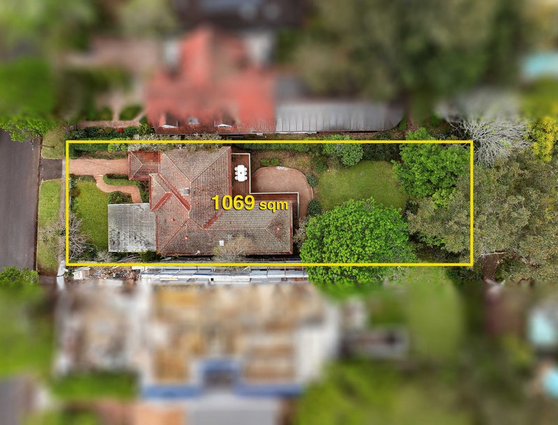 Photo - 16 Crown Road, Pymble NSW 2073 - Image 2