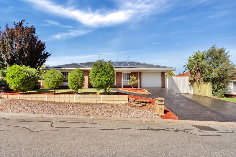 16 Cumbria Way, Craigmore SA 5114