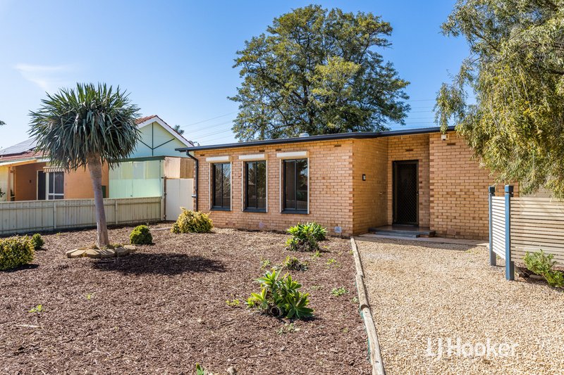 Photo - 16 Cushen Street, Smithfield Plains SA 5114 - Image 3