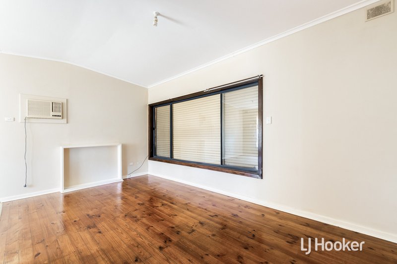 Photo - 16 Cushen Street, Smithfield Plains SA 5114 - Image 6