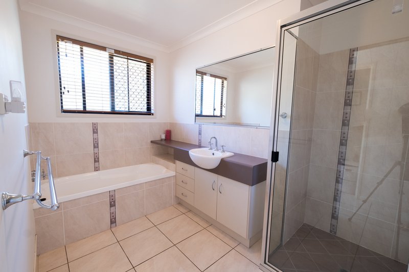 Photo - 16 Cycad Court, Norman Gardens QLD 4701 - Image 11