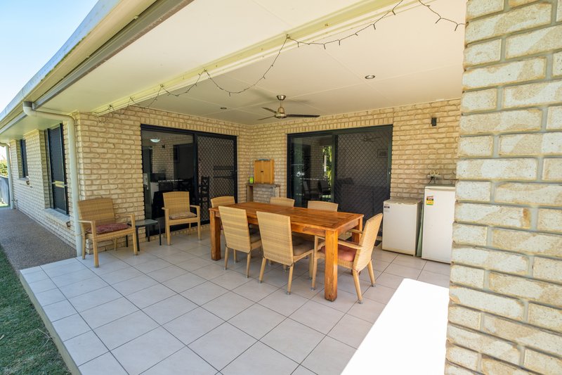 Photo - 16 Cycad Court, Norman Gardens QLD 4701 - Image 13