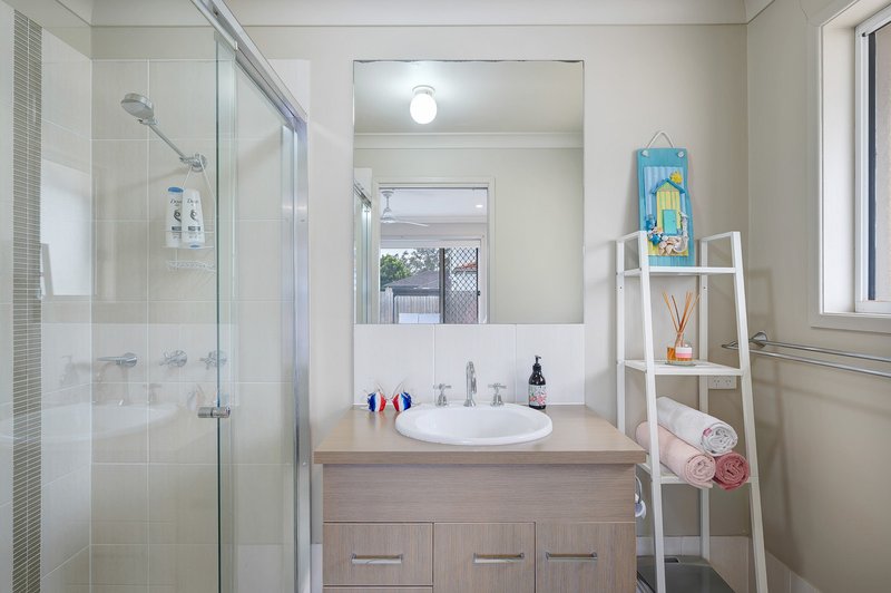 Photo - 16 Cyperus Crescent, Carseldine QLD 4034 - Image 9