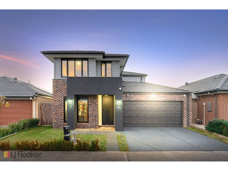 16 Dahlia Crescent, Mickleham VIC 3064