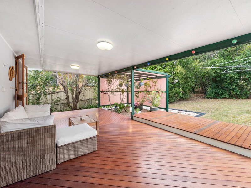 Photo - 16 Dalgety Street, Mount Gravatt East QLD 4122 - Image 11