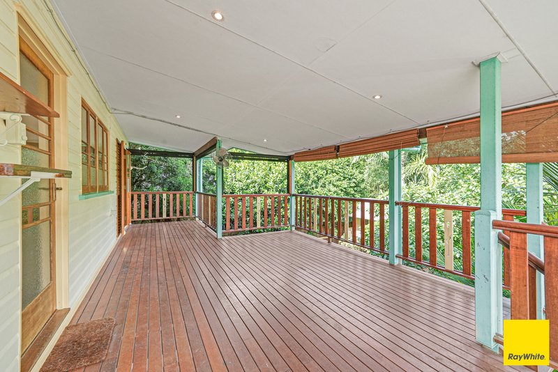 Photo - 16 Dalziel Street, Stratford QLD 4870 - Image 10