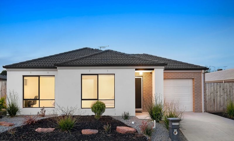 16 Darvel Drive, Mernda VIC 3754