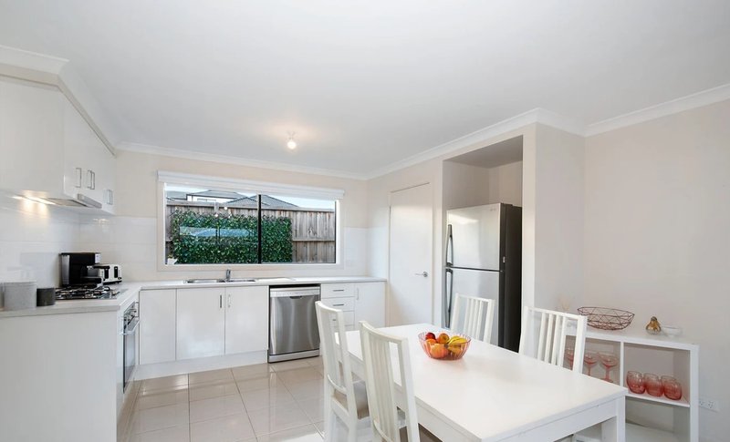 Photo - 16 Darvel Drive, Mernda VIC 3754 - Image 2