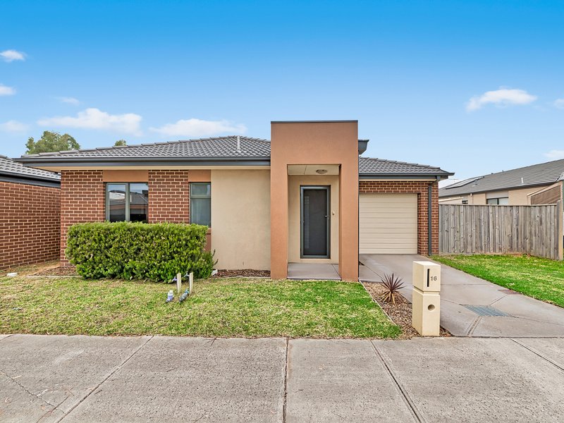 16 Davenport Crescent, Cranbourne West VIC 3977