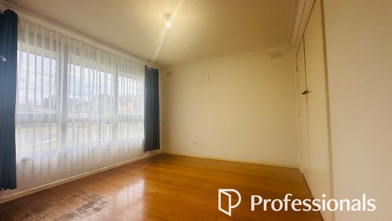 Photo - 16 Davey Court, Springvale VIC 3171 - Image 4