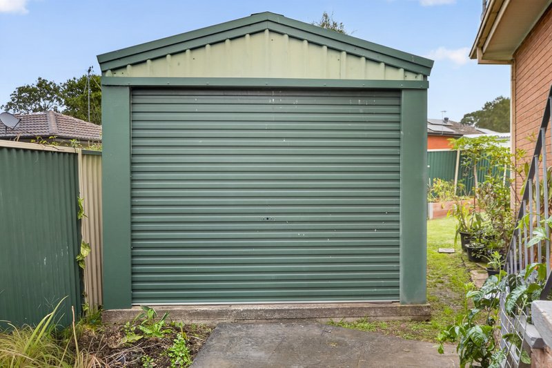 Photo - 16 Day Place, Minto NSW 2566 - Image 13