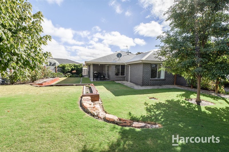 Photo - 16 Deakin Court, Horsham VIC 3400 - Image 13