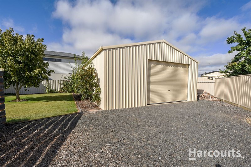 Photo - 16 Deakin Court, Horsham VIC 3400 - Image 14