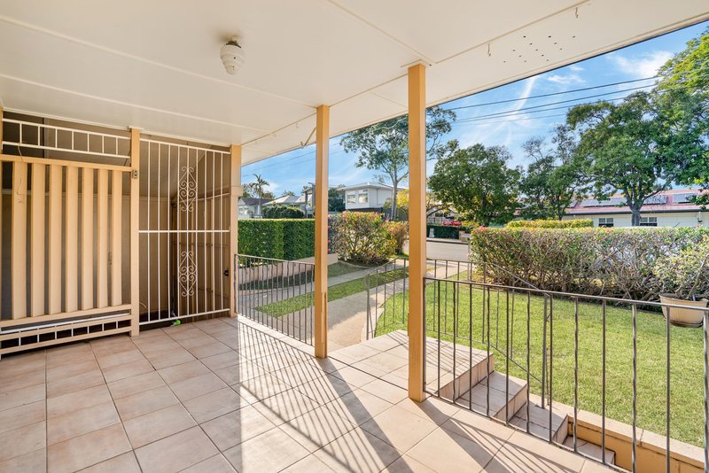 Photo - 16 Deakin Street, Everton Park QLD 4053 - Image 2