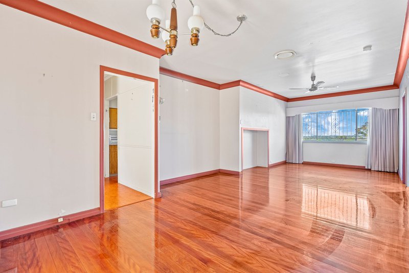 Photo - 16 Deakin Street, Everton Park QLD 4053 - Image 7