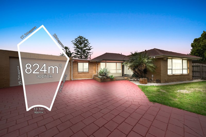 16 Deanswood Close, Keysborough VIC 3173