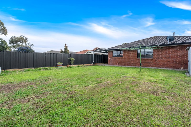 Photo - 16 Dendy Court, Roxburgh Park VIC 3064 - Image 18