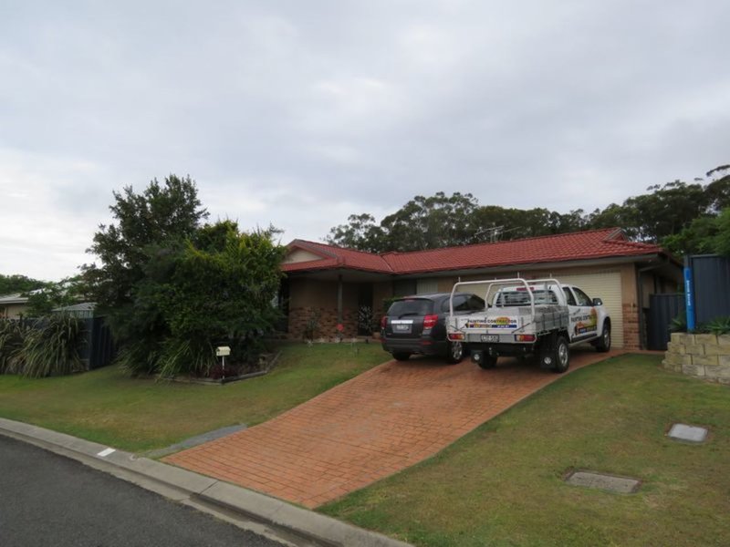 16 Dennis Cr , South West Rocks NSW 2431