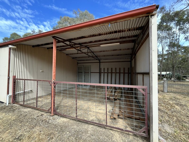 Photo - 16 Derek Drive, Broadford VIC 3658 - Image 19