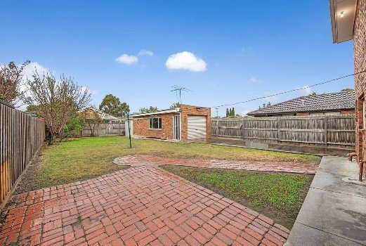 Photo - 16 Devenport Court, Altona Meadows VIC 3028 - Image 14