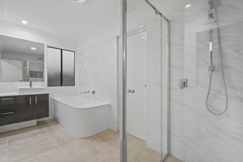 Photo - 16 Dewdrop Drive, Bahrs Scrub QLD 4207 - Image 15