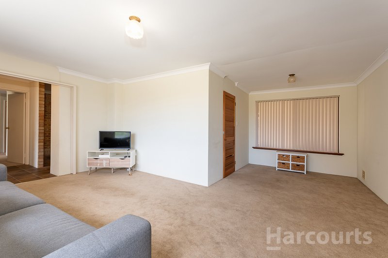 Photo - 16 Deyoung Road, Craigie WA 6025 - Image 3