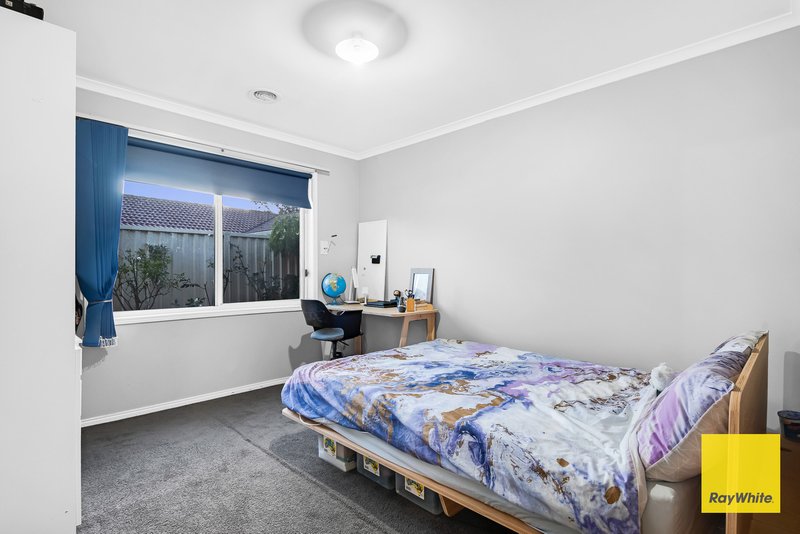 Photo - 16 Diana Drive, Werribee VIC 3030 - Image 10