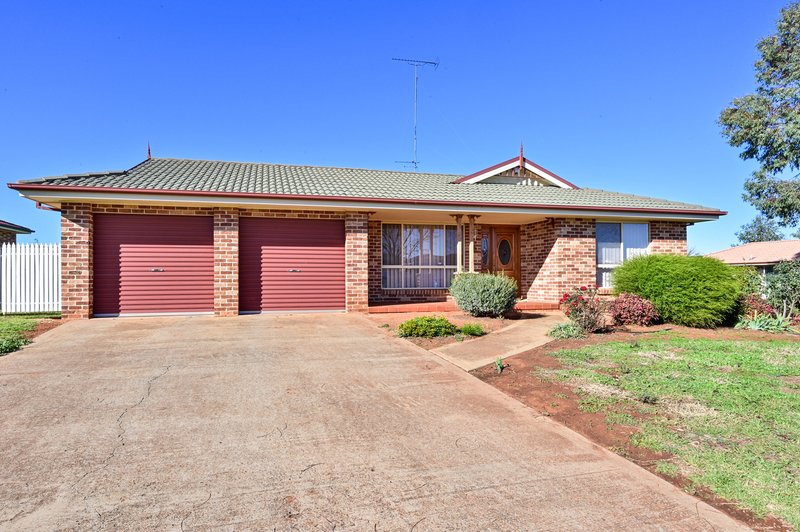 16 Dickson Road, Griffith NSW 2680