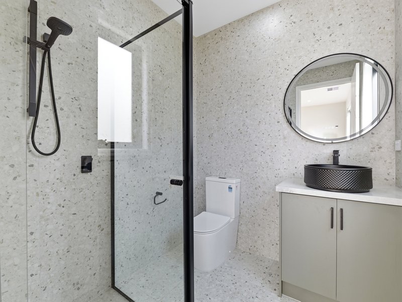 Photo - 16 Dinner Grove, Tarneit VIC 3029 - Image 21