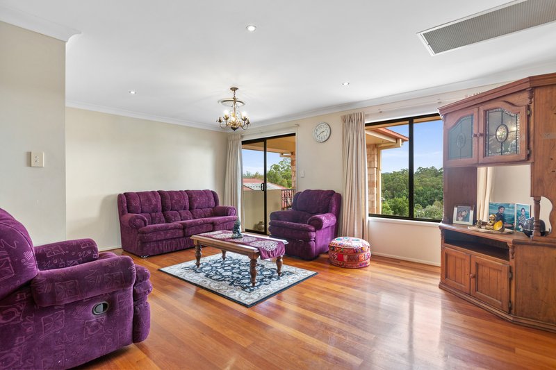 Photo - 16 Diorama Court, Eatons Hill QLD 4037 - Image 9